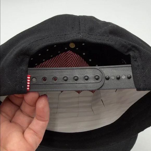 Herschel Supply Company Black Cotton Baseball Cap with H Logo - Picture 4 of 7